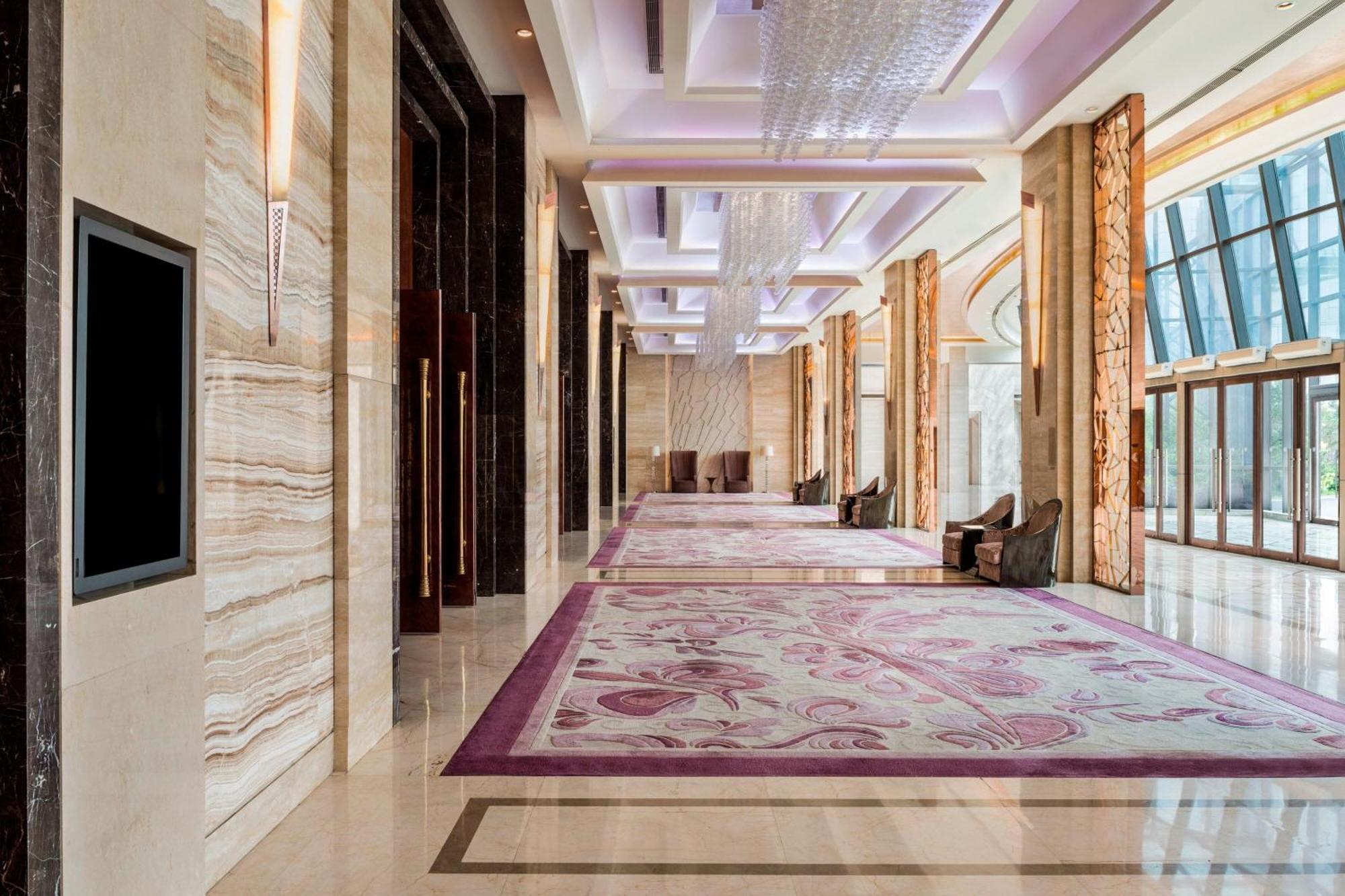 Sheraton Changchun Jingyuetan Hotel Екстер'єр фото