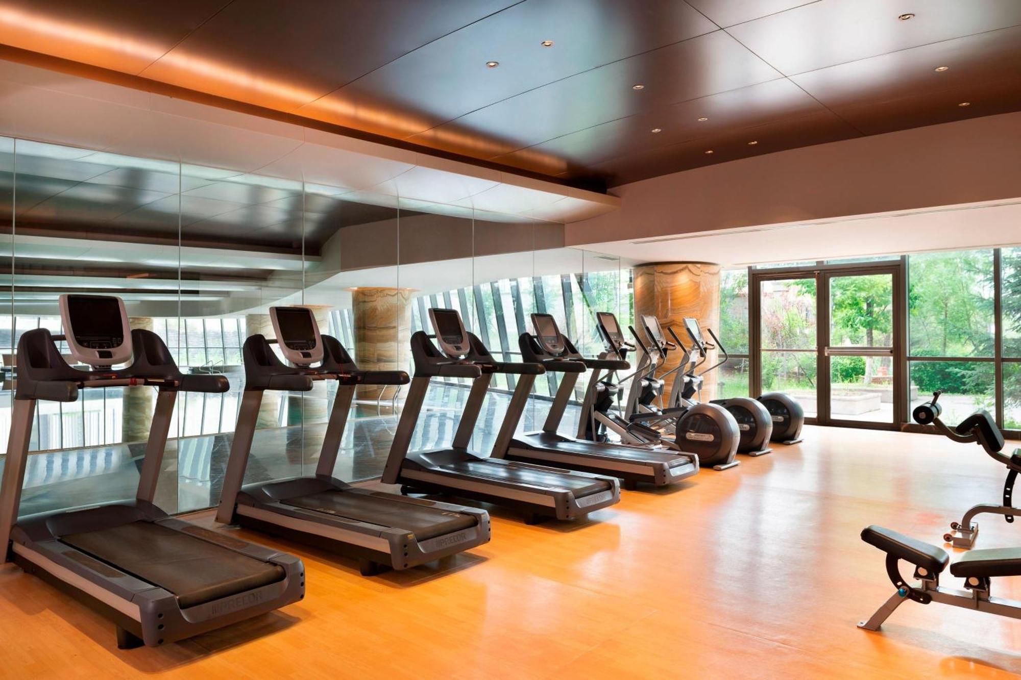 Sheraton Changchun Jingyuetan Hotel Екстер'єр фото