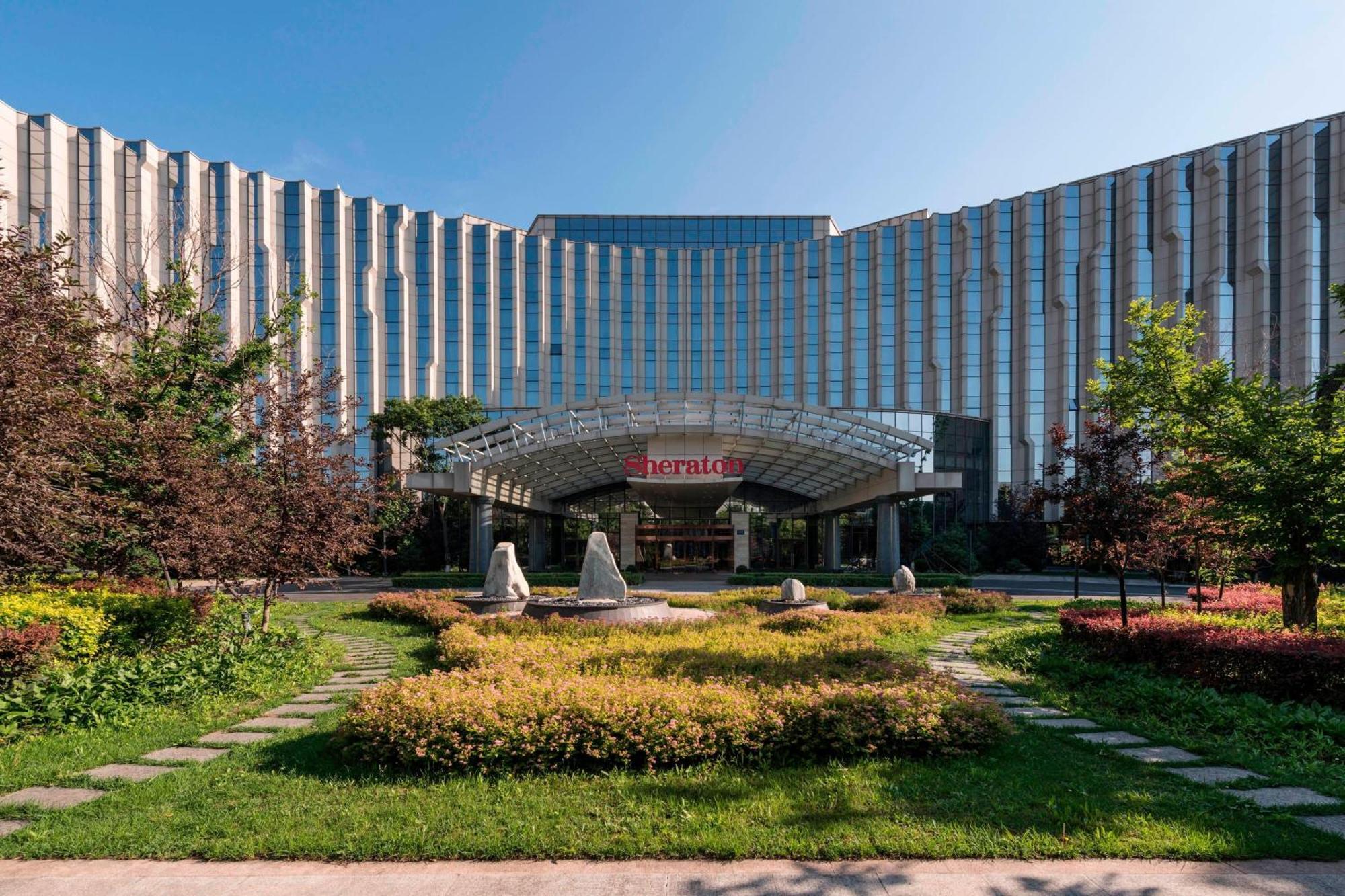 Sheraton Changchun Jingyuetan Hotel Екстер'єр фото