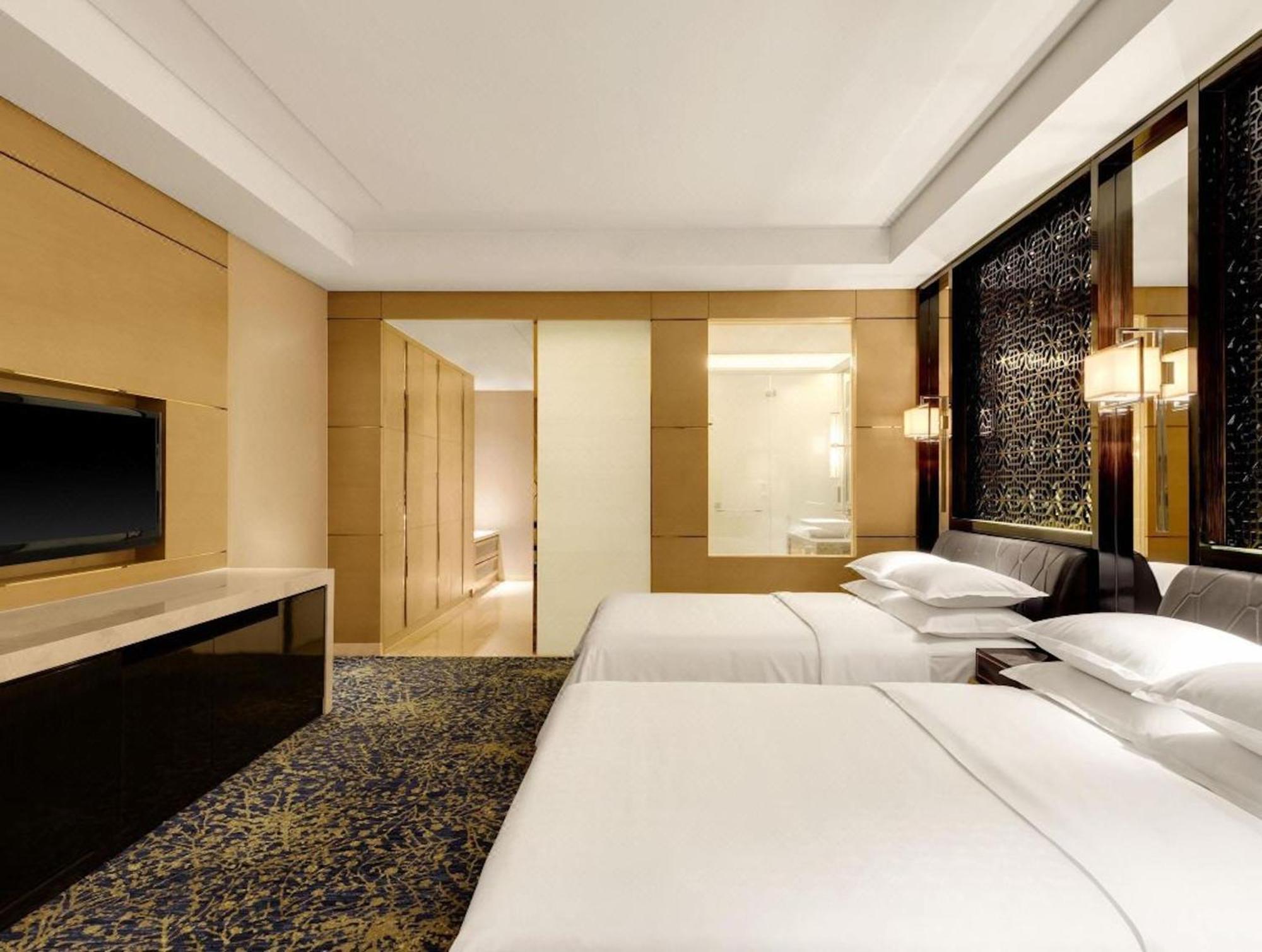 Sheraton Changchun Jingyuetan Hotel Екстер'єр фото
