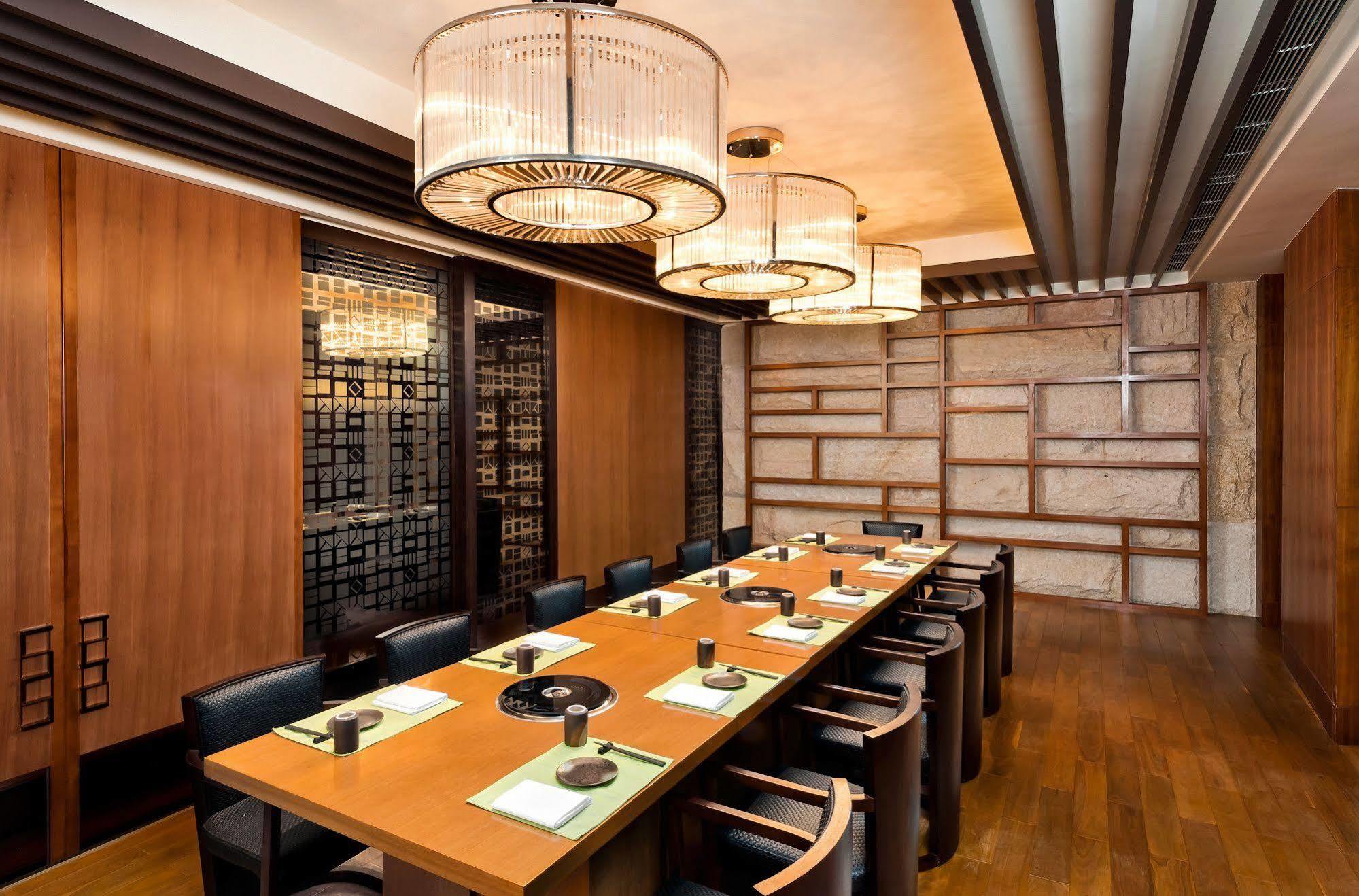 Sheraton Changchun Jingyuetan Hotel Екстер'єр фото