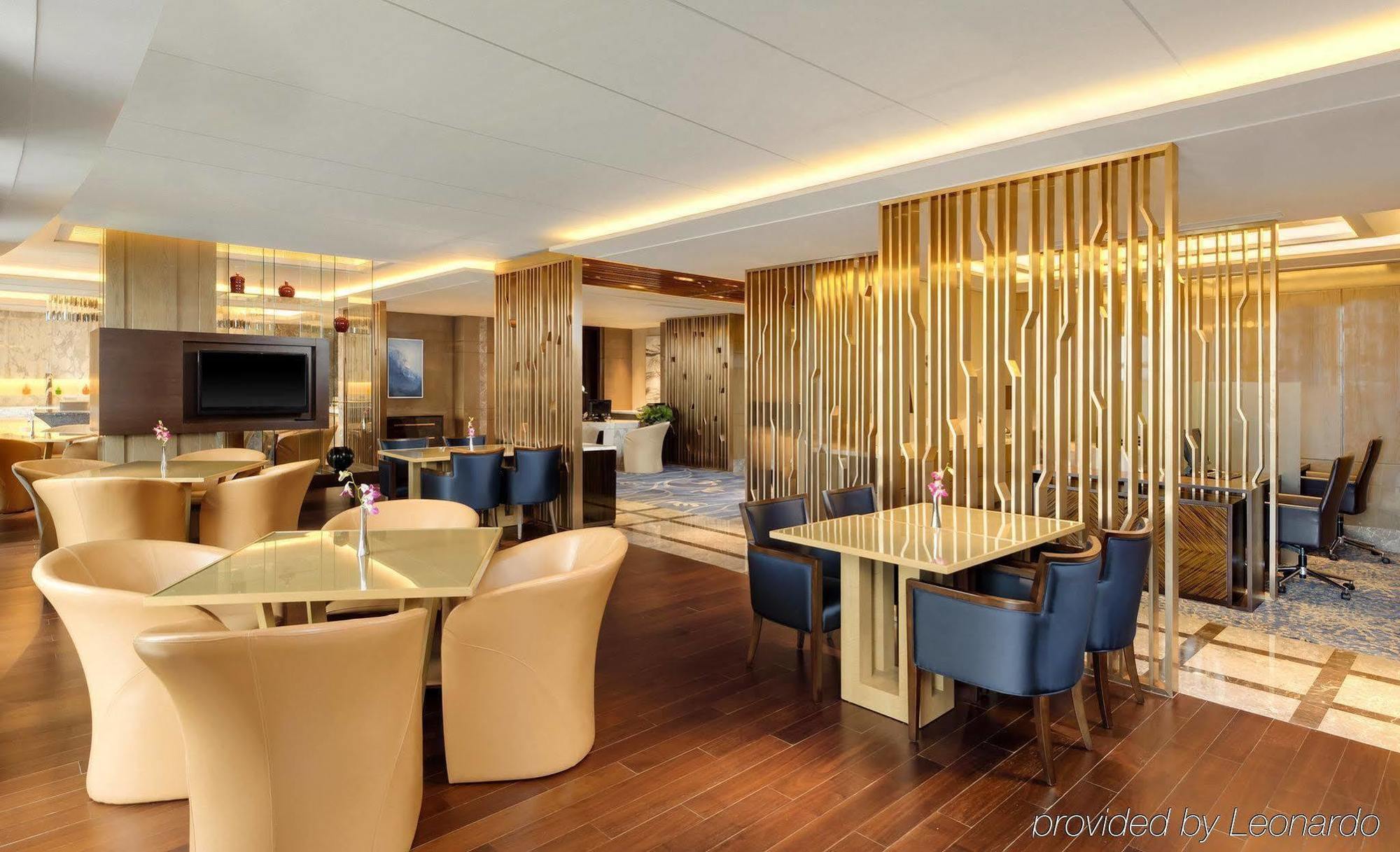 Sheraton Changchun Jingyuetan Hotel Екстер'єр фото